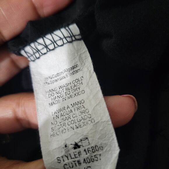 7 Day Wknd Boobs Crop Top Black Boobies Graphic Tee Cropped Cotton Shirt Small - Picture 9 of 13